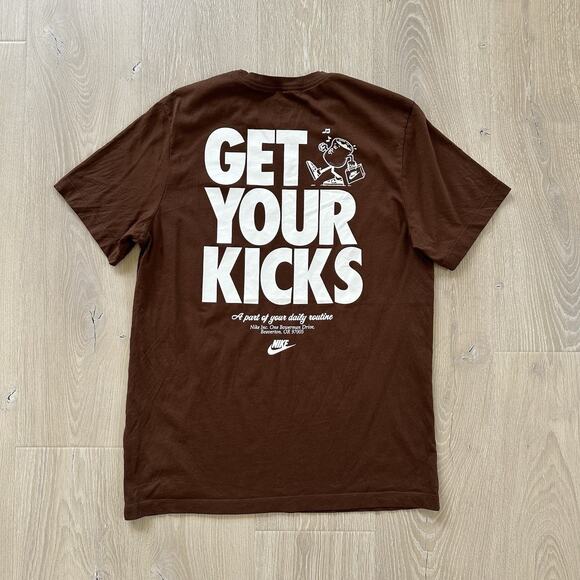 Nike Dri Fit Tee T Shirt Get Your Kicks Rare - Picture 11 of 12